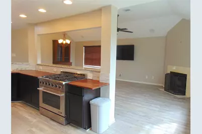 1809 Edinburg Avenue, League City, TX 77573 - Photo 4