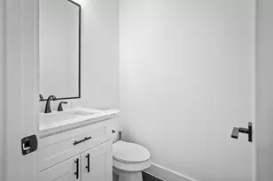 1303 E 27th St, Houston, TX 77009 - Photo 26