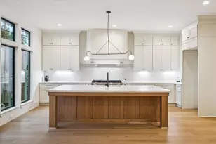 6227 Grovewood Ln, Houston, TX 77008 - Photo 14