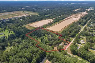 26092 Deerbrook Dr, Splendora, TX 77372 - Photo 2