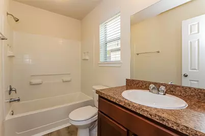 5710 Plantation Forest Drive, Katy, TX 77449 - Photo 8
