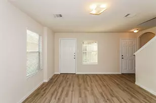5710 Plantation Forest Dr, Katy, TX 77449 - Photo 4