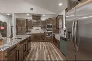 1033 Lonesome Dove Dr, Groveton, TX 75845 - Photo 14