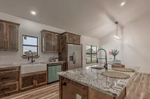 1033 Lonesome Dove Dr, Groveton, TX 75845 - Photo 8