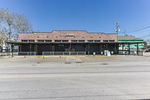 415 Fairview Ave, Houston, TX 77006 - Photo 12