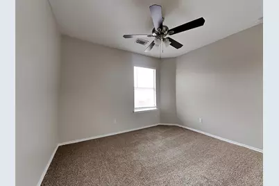 427 Remington Creek Drive, Houston, TX 77073 - Photo 2