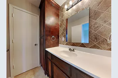 427 Remington Creek Drive, Houston, TX 77073 - Photo 16