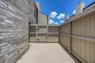 2966 Holly Hall St, Houston, TX 77054 - Photo 4