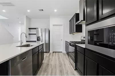 12330 Basilwood Drive, Houston, TX 77047 - Photo 6