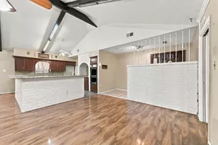 242 Ballantrae Ln, Houston, TX 77015 - Photo 4