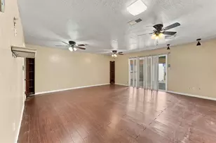 242 Ballantrae Ln, Houston, TX 77015 - Photo 18