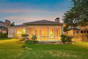 618 Longview Dr, Sugar Land, TX 77478 - Photo 2