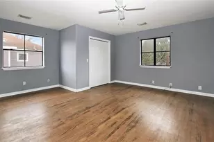 11131 Holly Hill Ln, Houston, TX 77041 - Photo 4