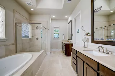 8932 Lakeshore Bend Drive, Houston, TX 77080 - Photo 12