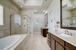 8932 Lakeshore Bend Dr, Houston, TX 77080 - Photo 12