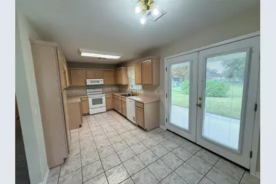 505 E Calhoun Street, El Campo, TX 77437 - Photo 8