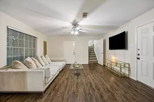 118 E Highland Terrace, League City, TX 77573 - Photo 4