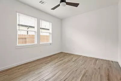 5415 Kingdom Heights Boulevard, Rosenberg, TX 77471 - Photo 18