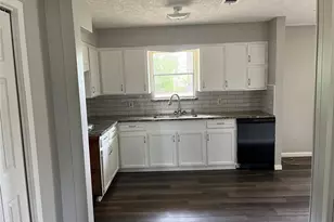 1801 Southline St, Cleveland, TX 77327 - Photo 8