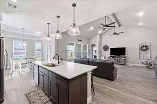 10420 Shady Ranch Ln, Port Arthur, TX 77640 - Photo 14