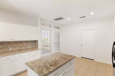 19 Endor Forest Place, The Woodlands, TX 77382 - Photo 12