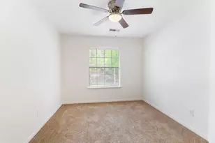 19 Endor Forest Pl, The Woodlands, TX 77382 - Photo 28