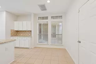 19 Endor Forest Pl, The Woodlands, TX 77382 - Photo 14