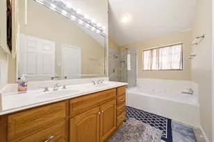 1402 Thornwood Ln, Houston, TX 77062 - Photo 14
