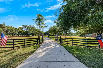 1345 Peach Ridge Road, Brookshire, TX 77423 - Photo 2