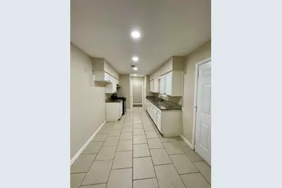 6144 Doulton Drive, Houston, TX 77033 - Photo 6
