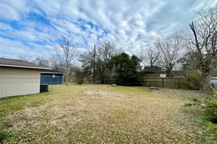 6144 Doulton Dr, Houston, TX 77033 - Photo 18