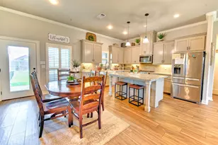 308 Rock Rose Ln, Lake Jackson, TX 77566 - Photo 14