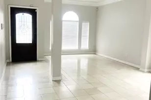 8511 Nashwood Ct, Houston, TX 77040 - Photo 4