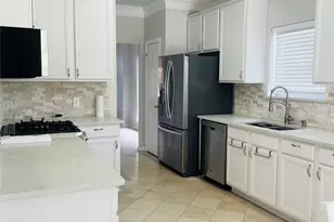 8511 Nashwood Ct, Houston, TX 77040 - Photo 6