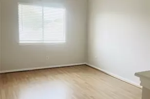 8511 Nashwood Ct, Houston, TX 77040 - Photo 10