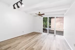 5220 Memorial Dr, Houston, TX 77007 - Photo 14