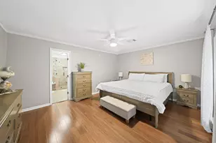 1801 McGinnis Dr, Pearland, TX 77581 - Photo 18
