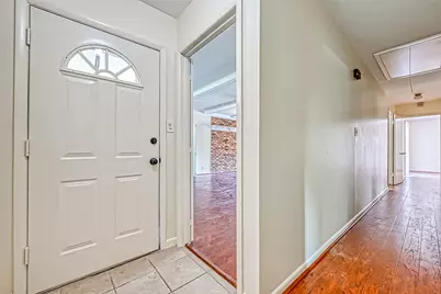 918 Wycliffe Drive, Houston, TX 77079 - Photo 8