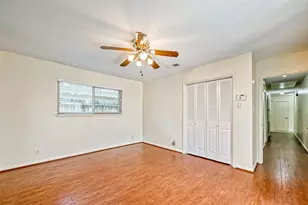 918 Wycliffe Dr, Houston, TX 77079 - Photo 34