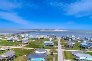 13131 Buccaneer Pkwy, Freeport, TX 77541 - Photo 20