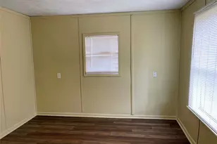 508 N Madison St, Madisonville, TX 77864 - Photo 10