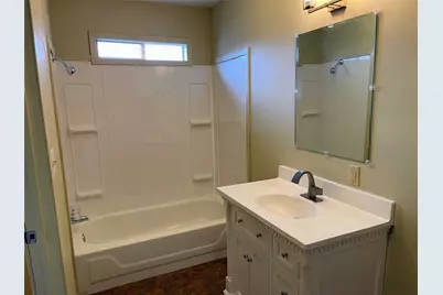 508 N Madison Street, Madisonville, TX 77864 - Photo 24