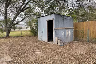 508 N Madison St, Madisonville, TX 77864 - Photo 26