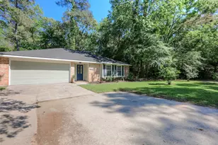 31 Maywind Ct, The Woodlands, TX 77381 - Photo 1