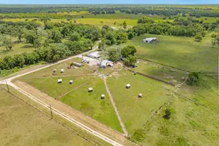 438 County Rd 164, Cedar Lane, TX 77414 - Photo 4