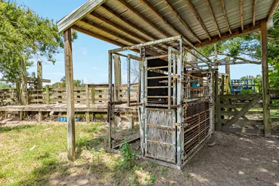 438 County Road 164, Cedar Lane, TX 77414 - Photo 24
