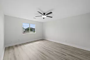 11720 Longwood Garden Way, Houston, TX 77047 - Photo 32