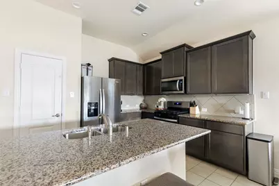 8026 Brooks Crossing Drive, Baytown, TX 77521 - Photo 14