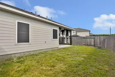 8026 Brooks Crossing Drive, Baytown, TX 77521 - Photo 30