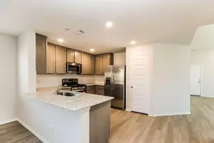 11607 Descent Dr, Conroe, TX 77303 - Photo 8